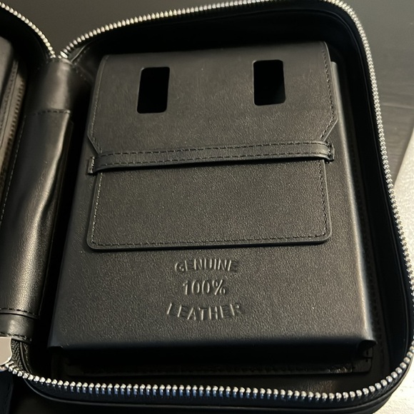 Drew Estate Tour de Liga Cigar Case - Picture 6 of 8